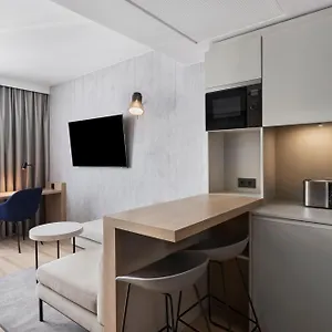 4* شقة فندقية By Marriott East