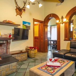 https://etna-ninas-home.sicilyhotelsitaly.net